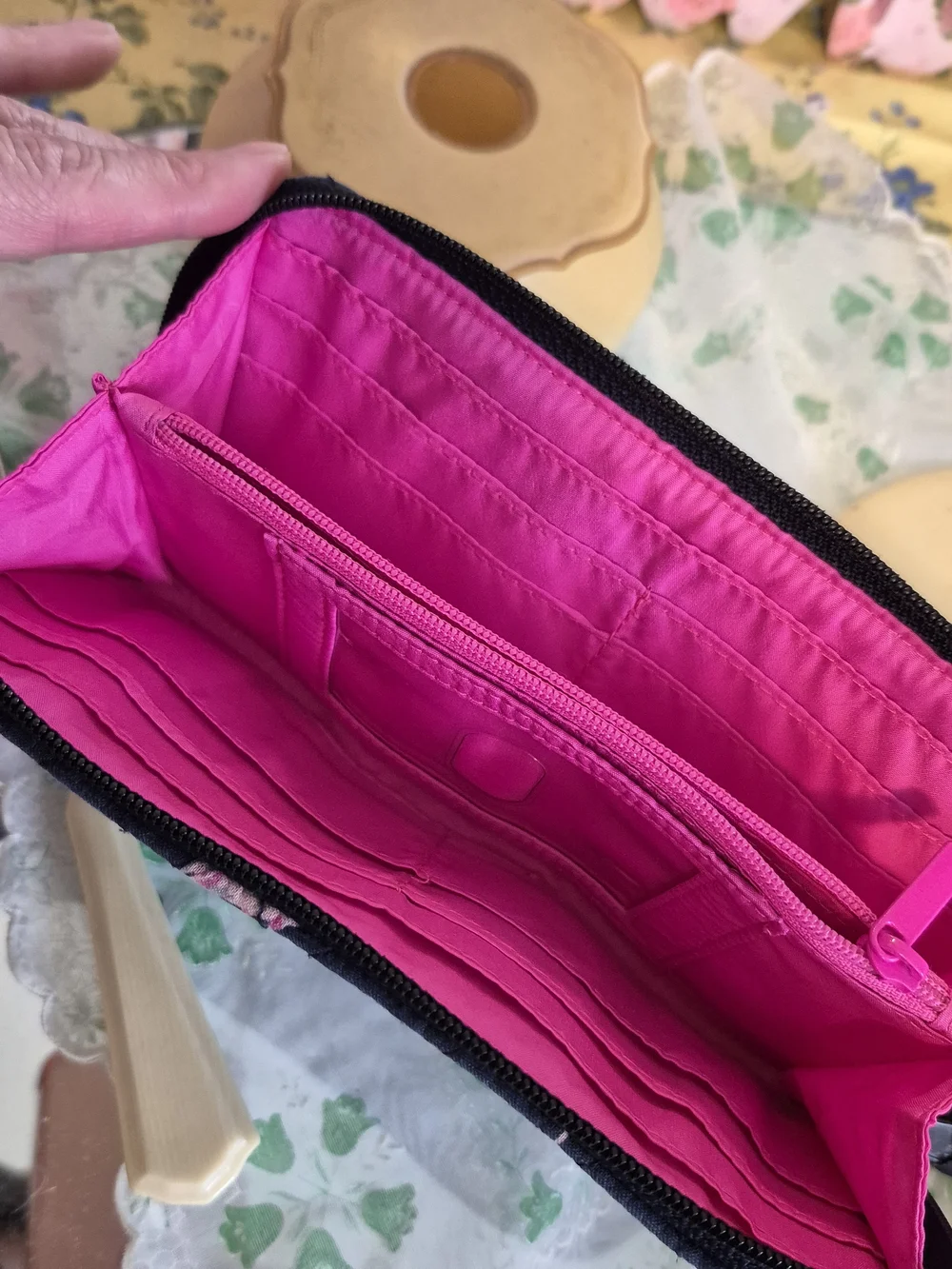 Vera Bradley Quilted Flamingo Zip Wallet - Navy & Pink - Picture 4 of 8